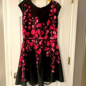 Gabby Skye Flower Dress